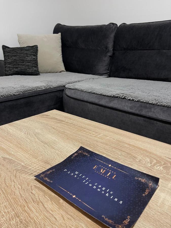 Apartman Emil Ljubuški Exteriör bild